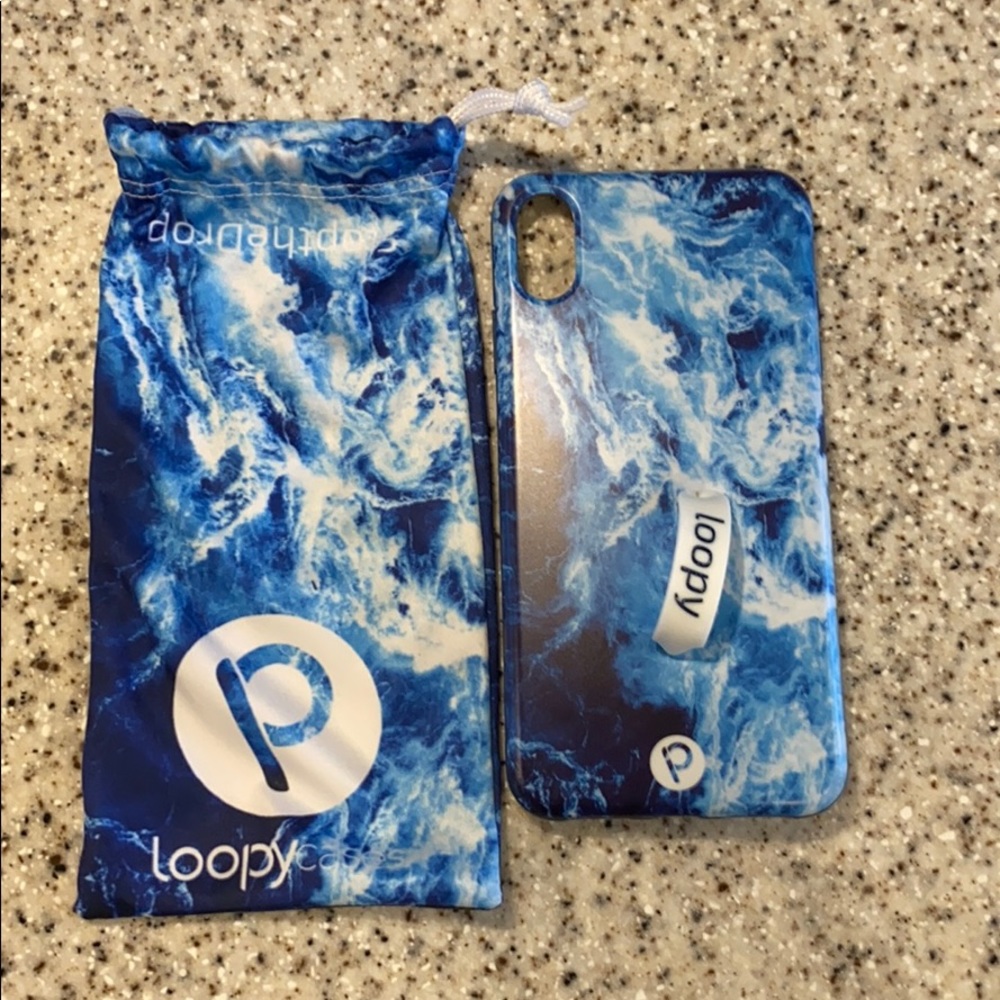 LOOPY CASE